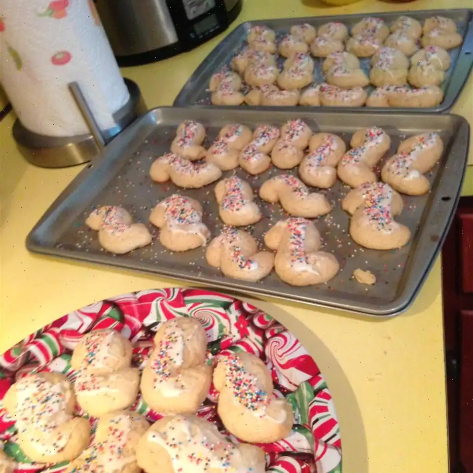 Uncle Frank's Italian "S" Cookies Recipe