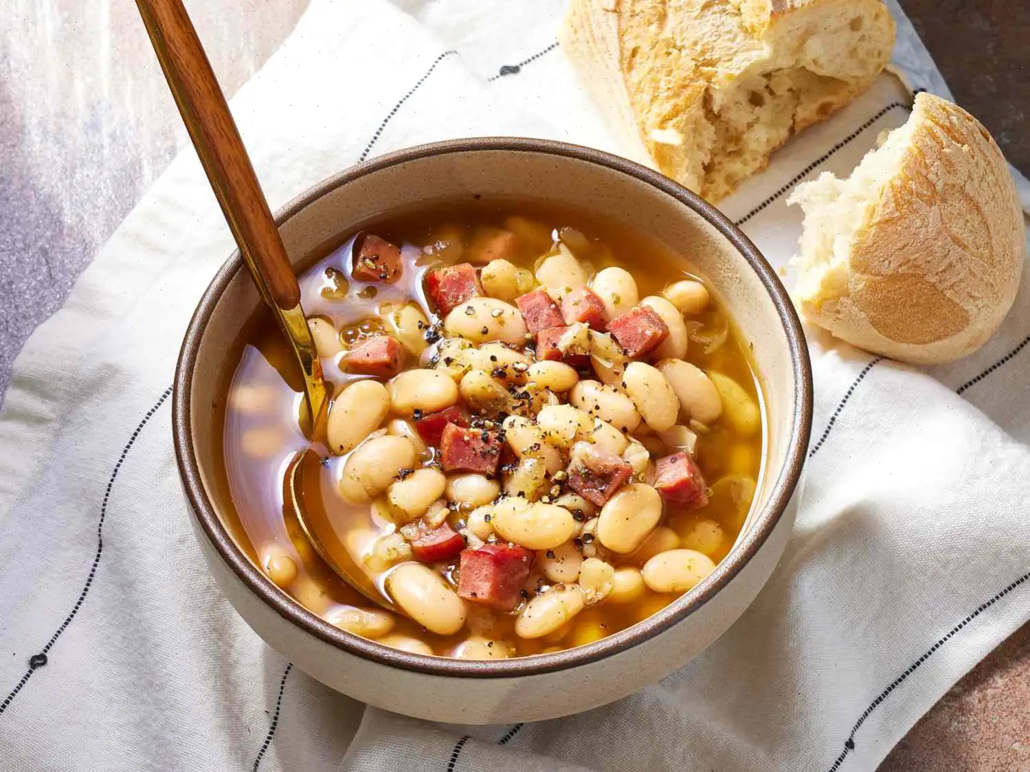 Slow Cooker Ham and Beans Recipe