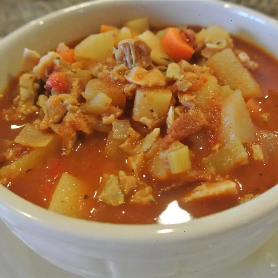 Rhode Island Red Clam Chowder Recipe