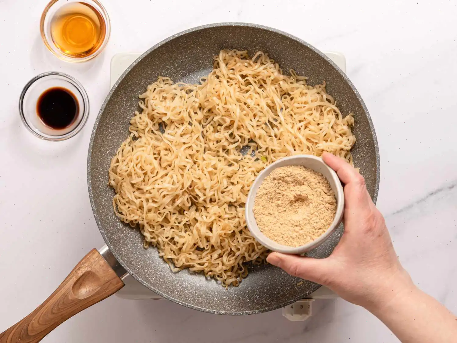 Easy Chinese Fried Noodles Recipe