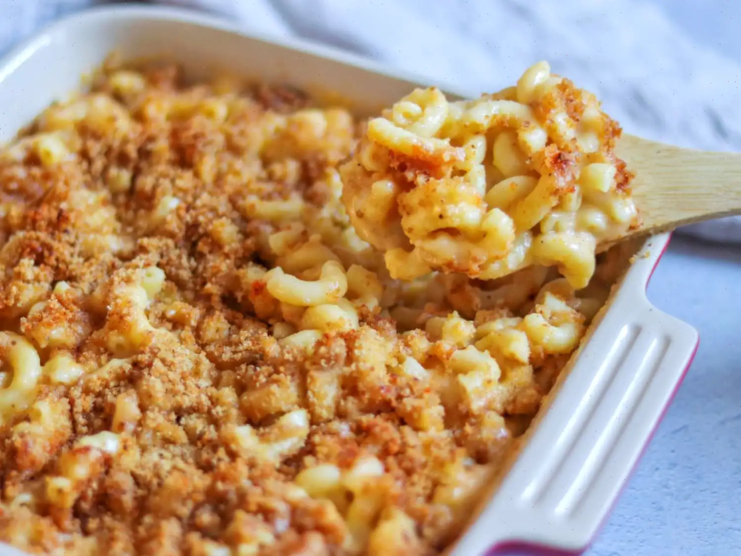 Homemade Mac and Cheese Recipe (with Video)